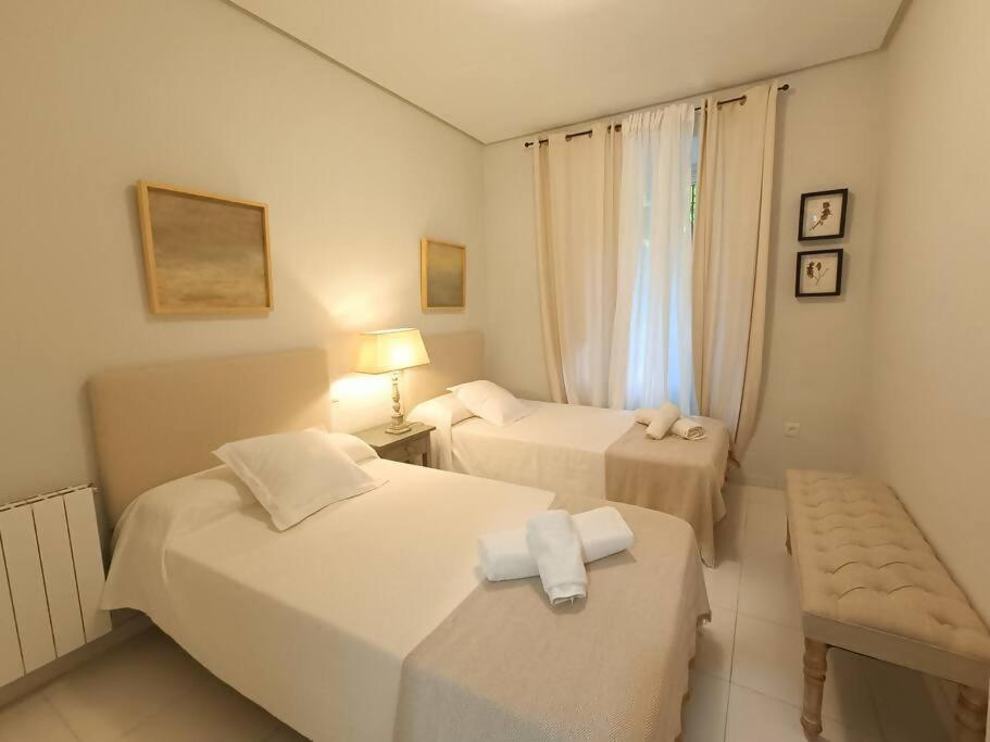 Casa Aguila Casco Antiguo Patio Privado Apartment Caceres Bagian luar foto