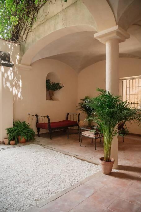 Casa Aguila Casco Antiguo Patio Privado Apartment Caceres Bagian luar foto
