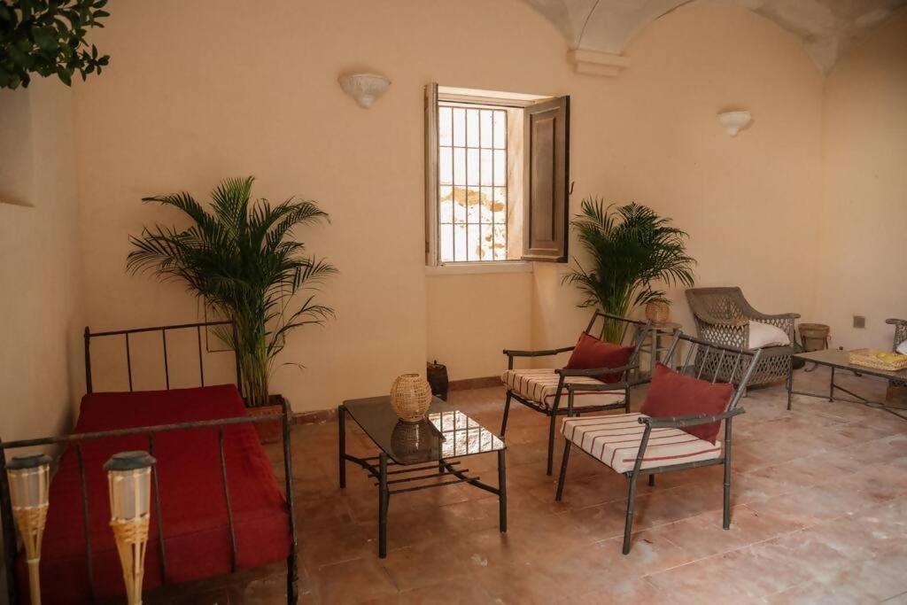 Casa Aguila Casco Antiguo Patio Privado Apartment Caceres Bagian luar foto