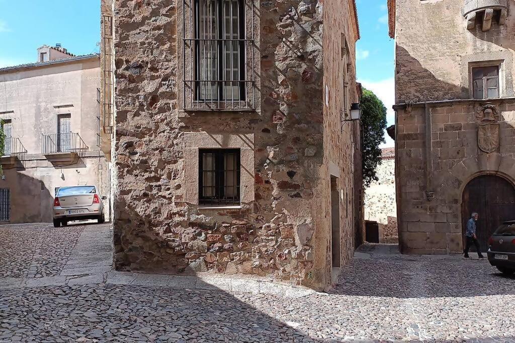 Casa Aguila Casco Antiguo Patio Privado Apartment Caceres Bagian luar foto